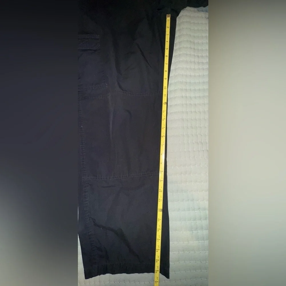 Propper brand Men's tactical Black Cargo Pants. Size 42/32. GUC